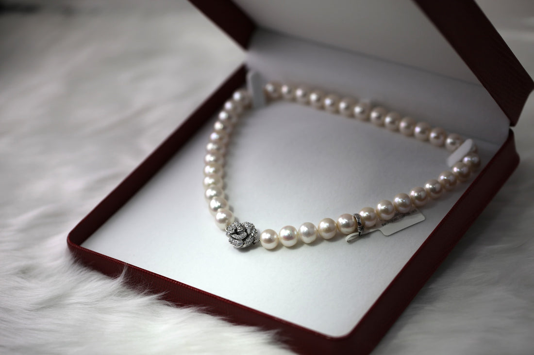 Adorn&Pulse-Pearls and Faux Pearls: The Timeless Elegance and Allure