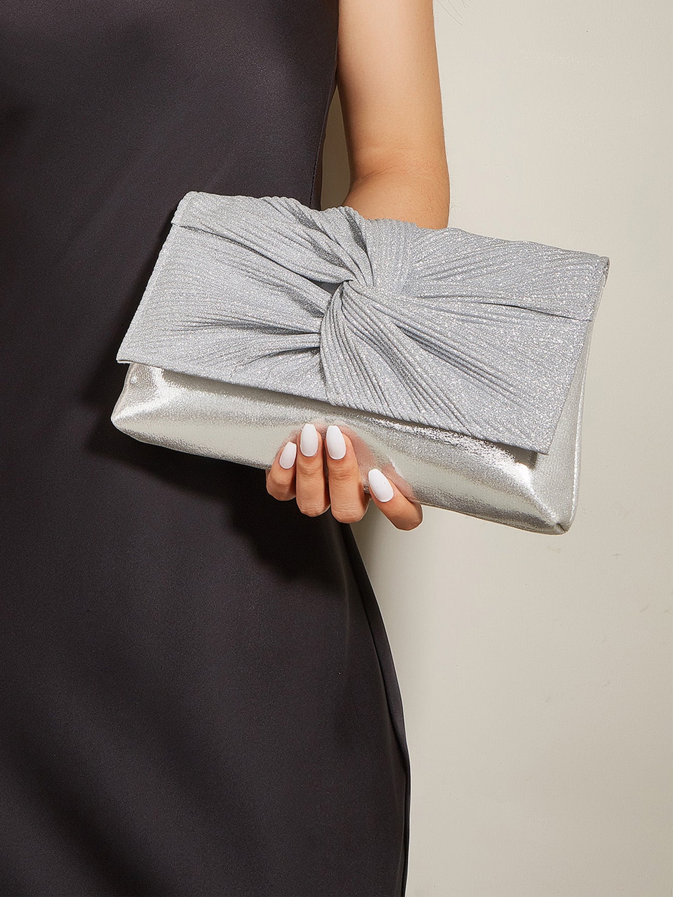 Adorn&Pulse - Pleated Shiny Clutch • High-End Evening Woman's Bag