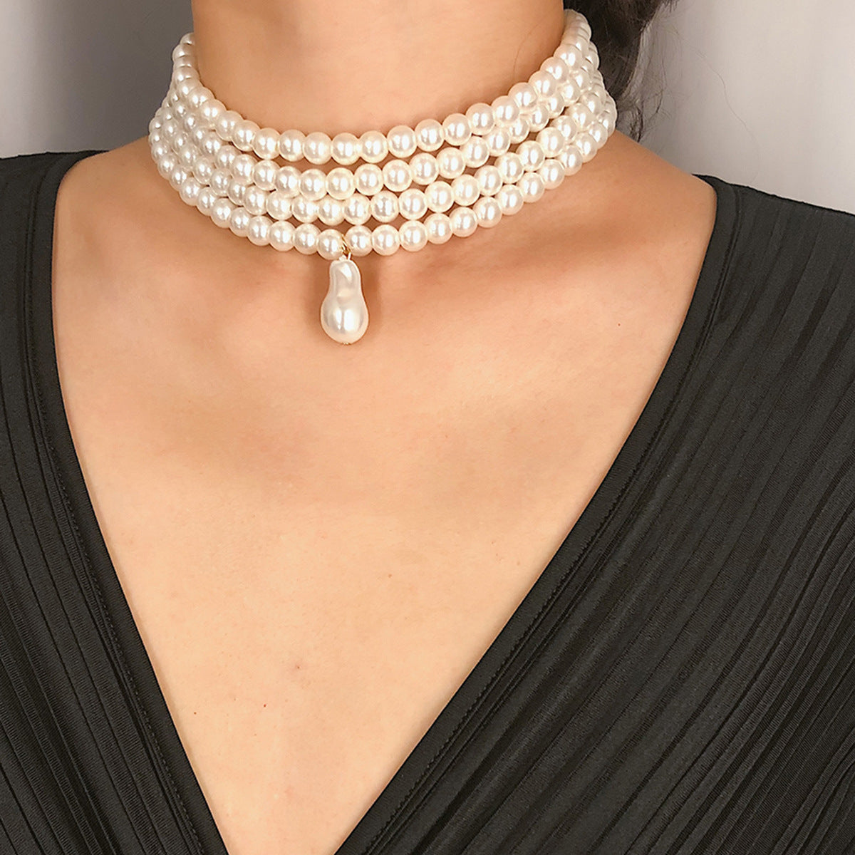 Adorn&Pulse-The four strands pearl choker - elegant jewelry