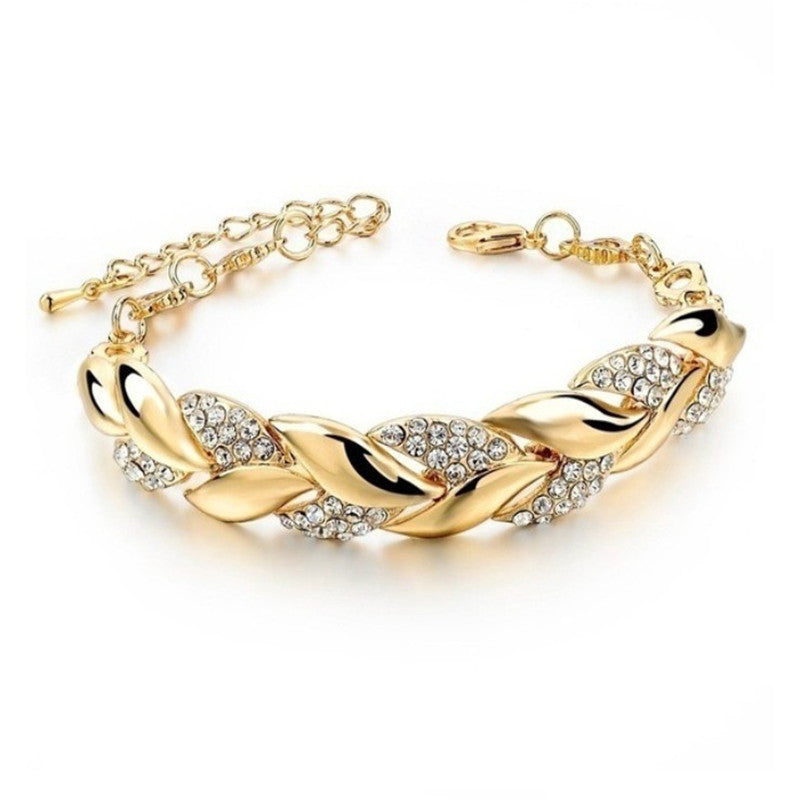 Intricate Leaf Bracelet • 18K Gold Bracelet