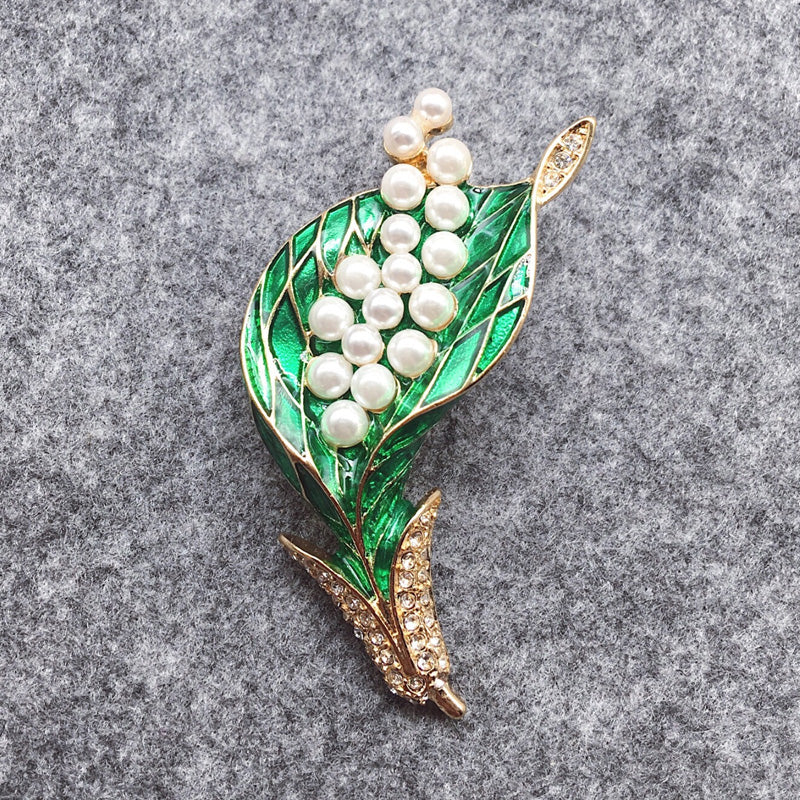 Retro Brooch Set • Green Leaves Corsage Pins