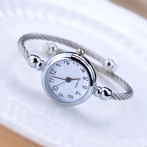 Women Elegant Small Bracelet Wristwatches