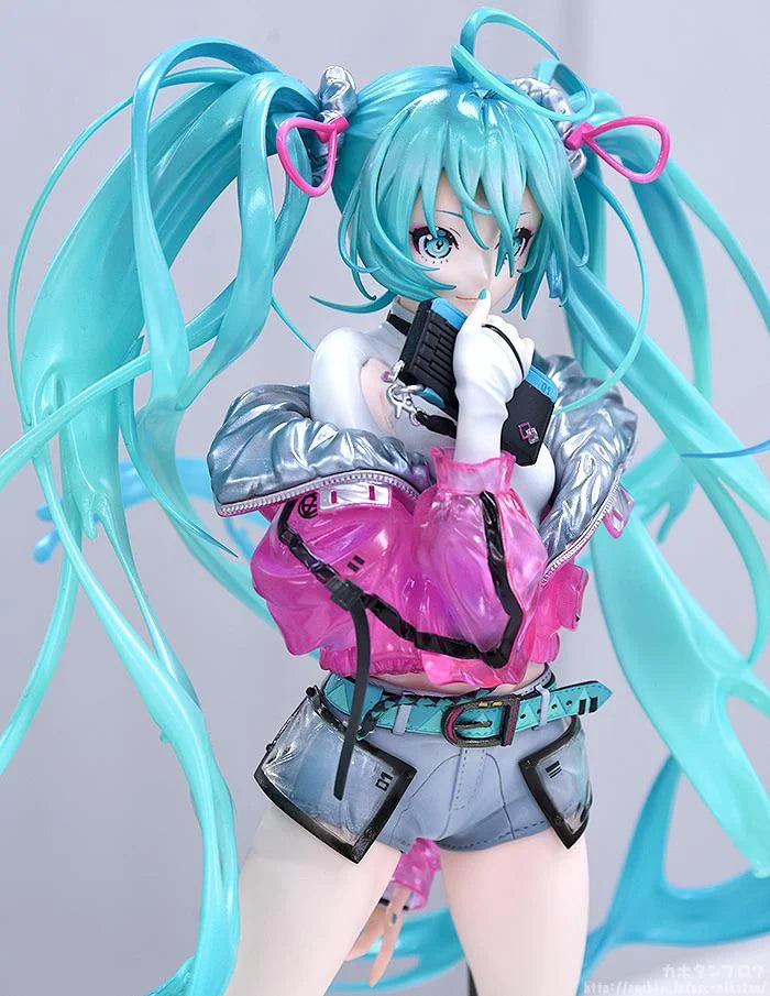 Hatsune Miku • Crypton Future Media Vocaloid Figure